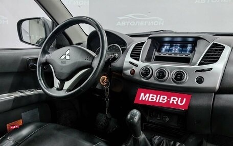 Mitsubishi L200 IV рестайлинг, 2013 год, 1 900 000 рублей, 16 фотография