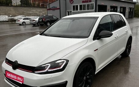 Volkswagen Golf VII, 2013 год, 970 000 рублей, 1 фотография
