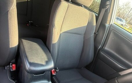 Toyota RAV4, 2017 год, 2 100 000 рублей, 7 фотография
