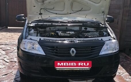 Renault Logan I, 2014 год, 300 000 рублей, 2 фотография