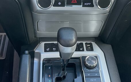 Toyota Land Cruiser 200, 2008 год, 4 000 000 рублей, 10 фотография