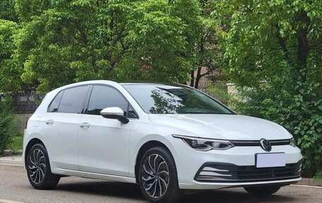 Volkswagen Golf VIII, 2023 год, 1 848 000 рублей, 3 фотография