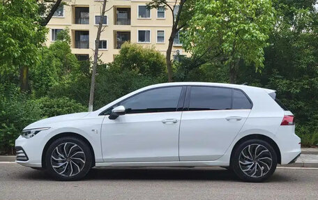 Volkswagen Golf VIII, 2023 год, 1 848 000 рублей, 7 фотография