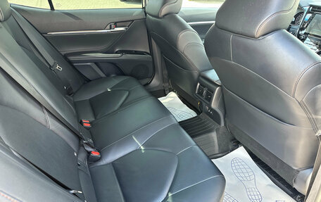 Toyota Camry, 2019 год, 2 585 000 рублей, 17 фотография