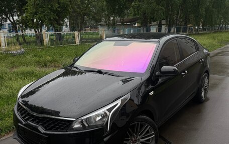 KIA Rio IV, 2021 год, 1 630 000 рублей, 1 фотография