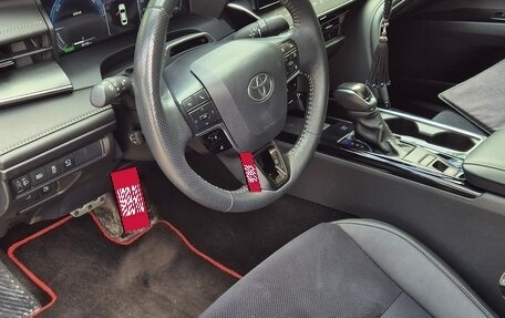 Toyota Camry, 2024 год, 3 700 000 рублей, 9 фотография