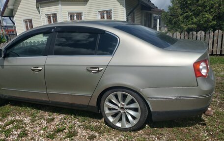 Volkswagen Passat B6, 2005 год, 287 000 рублей, 10 фотография