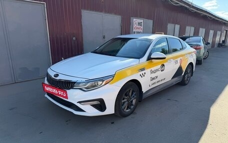 KIA Optima IV, 2019 год, 885 000 рублей, 2 фотография