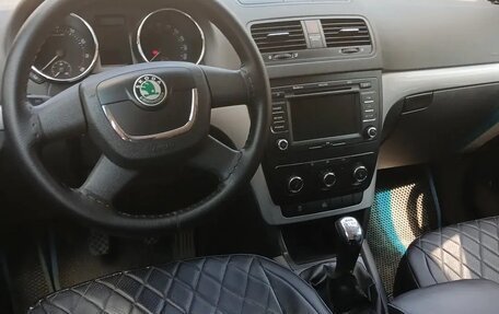 Skoda Yeti I рестайлинг, 2011 год, 940 000 рублей, 7 фотография
