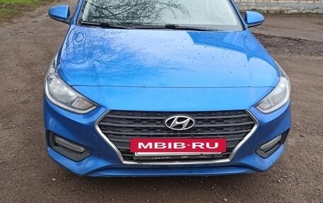 Hyundai Solaris II рестайлинг, 2018 год, 1 200 000 рублей, 6 фотография
