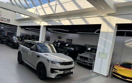 Land Rover Range Rover Sport, 2026 год, 18 490 000 рублей, 38 фотография