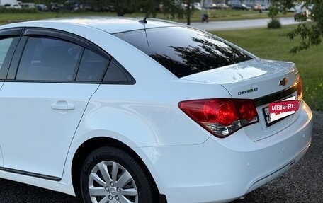 Chevrolet Cruze II, 2011 год, 680 000 рублей, 8 фотография