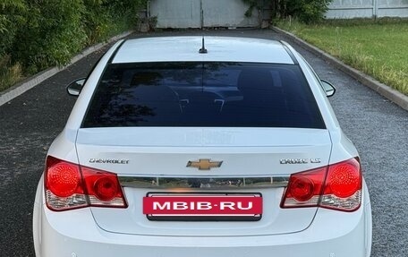 Chevrolet Cruze II, 2011 год, 680 000 рублей, 6 фотография