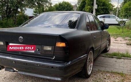 BMW 5 серия, 1992 год, 300 000 рублей, 2 фотография