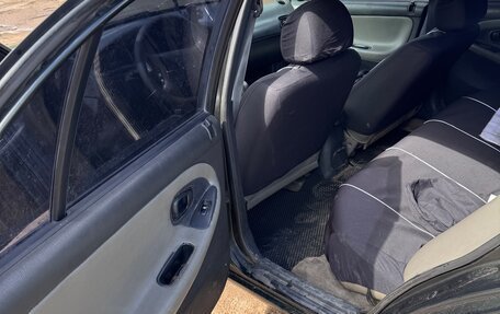 Hyundai Sonata III рестайлинг, 1998 год, 130 000 рублей, 12 фотография