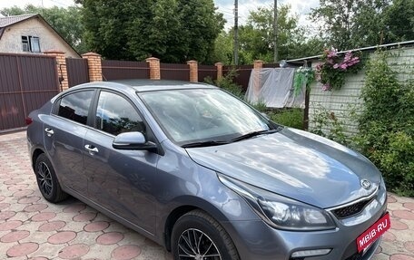 KIA Rio IV, 2017 год, 1 415 000 рублей, 3 фотография