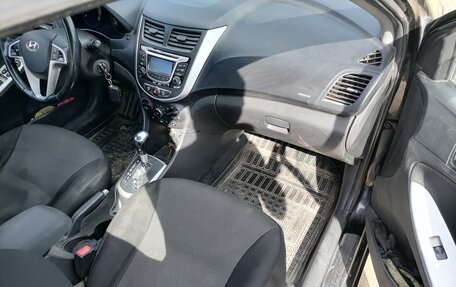 Hyundai Solaris II рестайлинг, 2011 год, 659 000 рублей, 14 фотография