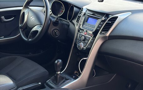 Hyundai i30 II рестайлинг, 2013 год, 900 000 рублей, 7 фотография