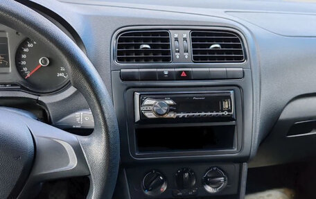 Volkswagen Polo VI (EU Market), 2016 год, 580 000 рублей, 3 фотография