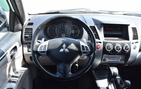 Mitsubishi Pajero Sport II рестайлинг, 2013 год, 1 820 000 рублей, 17 фотография
