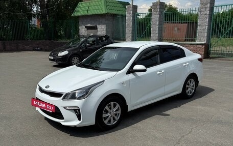 KIA Rio IV, 2019 год, 1 400 000 рублей, 3 фотография