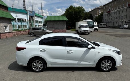 KIA Rio IV, 2019 год, 1 400 000 рублей, 8 фотография