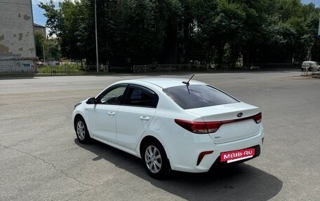 KIA Rio IV, 2019 год, 1 400 000 рублей, 5 фотография