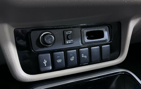 Mitsubishi Outlander III рестайлинг 3, 2020 год, 2 620 000 рублей, 16 фотография