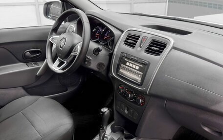 Renault Logan II, 2019 год, 799 900 рублей, 11 фотография