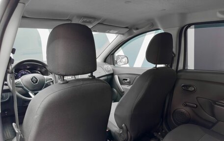 Renault Logan II, 2019 год, 799 900 рублей, 17 фотография