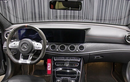 Mercedes-Benz E-Класс AMG, 2020 год, 5 399 000 рублей, 15 фотография