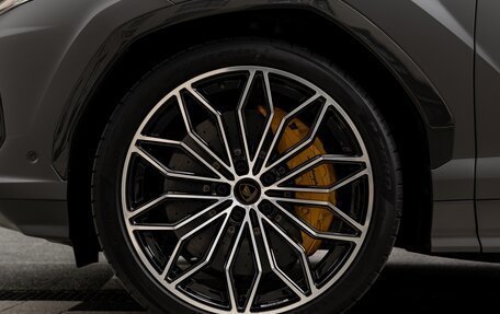 Lamborghini Urus I, 2026 год, 45 000 000 рублей, 10 фотография