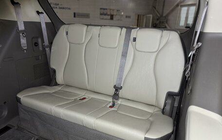 KIA Carnival III, 2020 год, 3 700 000 рублей, 19 фотография