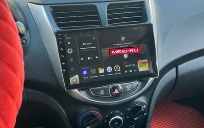 Hyundai Solaris II рестайлинг, 2013 год, 720 000 рублей, 1 фотография