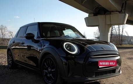 MINI Hatch, 2022 год, 2 680 000 рублей, 1 фотография