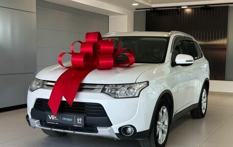 Mitsubishi Outlander III рестайлинг 3, 2014 год, 1 167 000 рублей, 1 фотография
