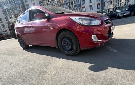 Hyundai Solaris II рестайлинг, 2013 год, 720 000 рублей, 8 фотография