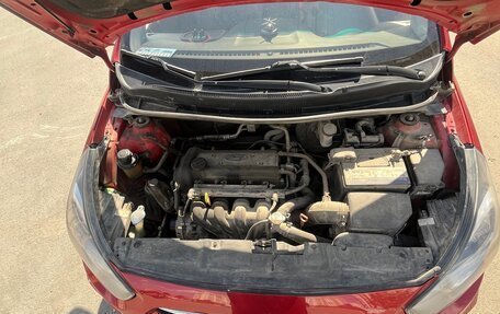 Hyundai Solaris II рестайлинг, 2013 год, 720 000 рублей, 15 фотография
