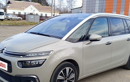 Citroen C4 Picasso II рестайлинг, 2017 год, 1 490 000 рублей, 5 фотография