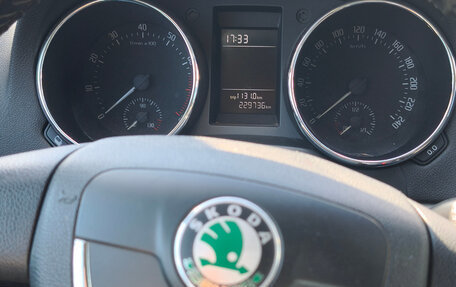 Skoda Yeti I рестайлинг, 2013 год, 879 000 рублей, 2 фотография