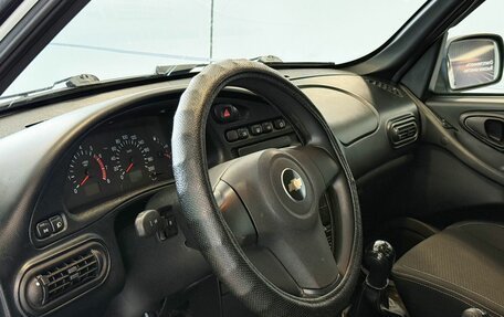 Chevrolet Niva I рестайлинг, 2015 год, 577 000 рублей, 7 фотография