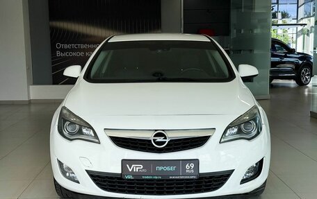 Opel Astra J, 2011 год, 817 000 рублей, 2 фотография