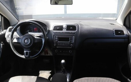 Volkswagen Polo VI (EU Market), 2013 год, 835 000 рублей, 15 фотография