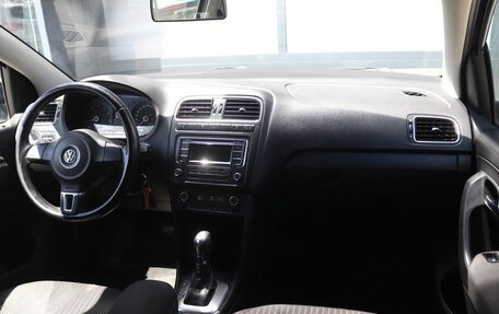 Volkswagen Polo VI (EU Market), 2013 год, 835 000 рублей, 14 фотография