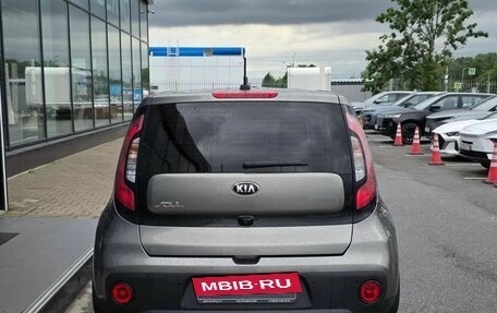 KIA Soul II рестайлинг, 2019 год, 1 739 000 рублей, 7 фотография