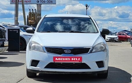 KIA cee'd I рестайлинг, 2010 год, 583 333 рублей, 2 фотография