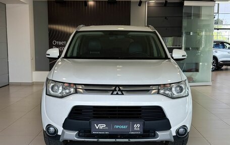 Mitsubishi Outlander III рестайлинг 3, 2014 год, 1 167 000 рублей, 2 фотография