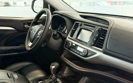Toyota Highlander III, 2014 год, 2 515 000 рублей, 8 фотография
