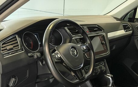 Volkswagen Tiguan II, 2017 год, 2 117 000 рублей, 8 фотография