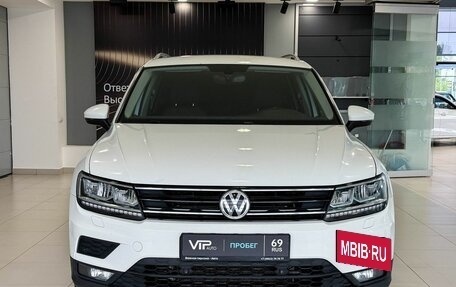 Volkswagen Tiguan II, 2017 год, 2 117 000 рублей, 2 фотография